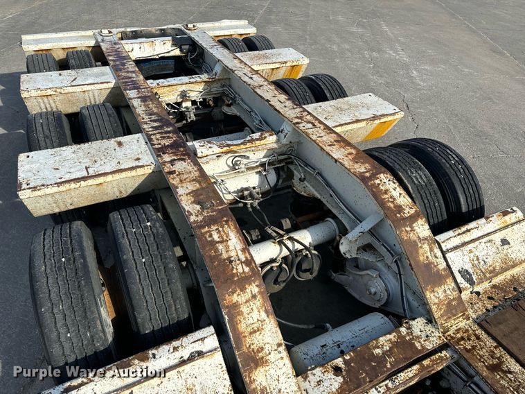 image for item DL4404 2001 Trail King Industries TK110HDG lowboy equipment trailer