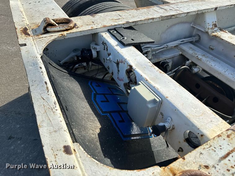 image for item DL4404 2001 Trail King Industries TK110HDG lowboy equipment trailer