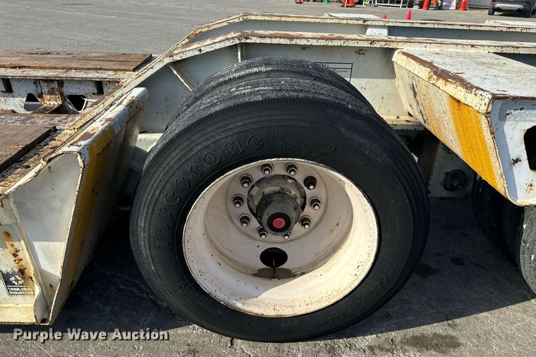 image for item DL4404 2001 Trail King Industries TK110HDG lowboy equipment trailer