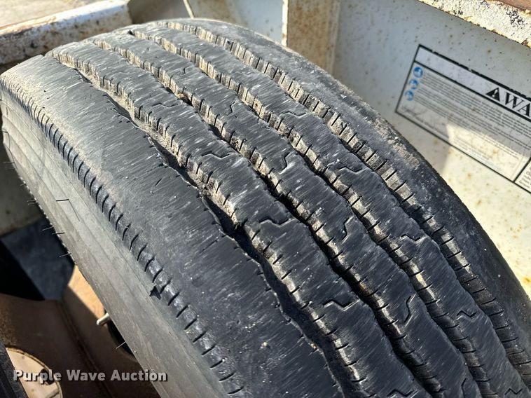 image for item DL4404 2001 Trail King Industries TK110HDG lowboy equipment trailer