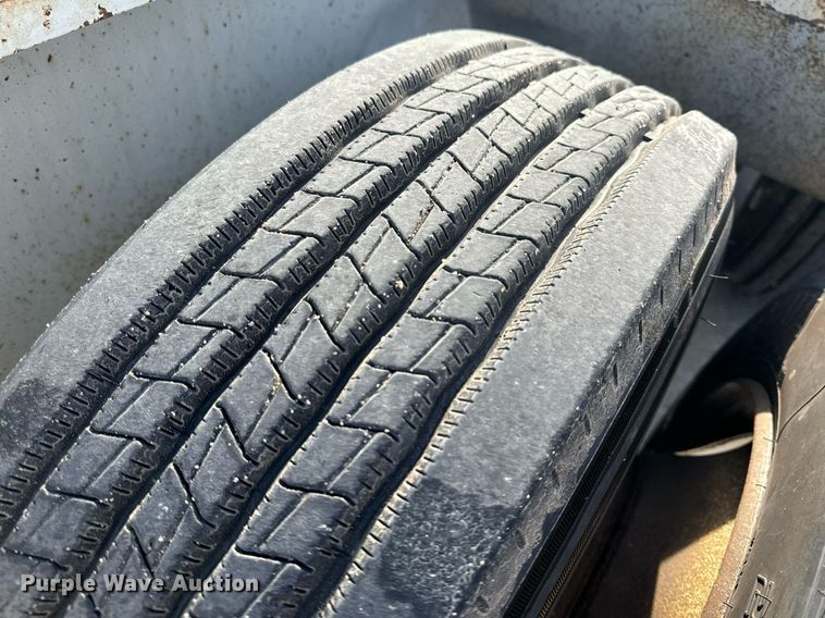 image for item DL4404 2001 Trail King Industries TK110HDG lowboy equipment trailer