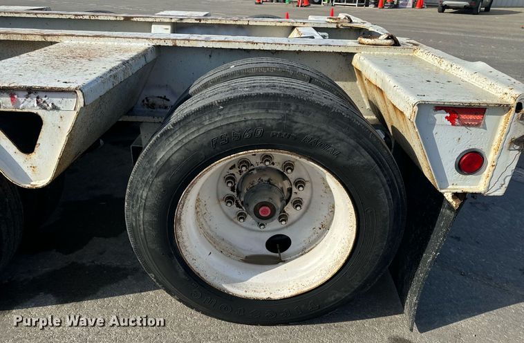 image for item DL4404 2001 Trail King Industries TK110HDG lowboy equipment trailer