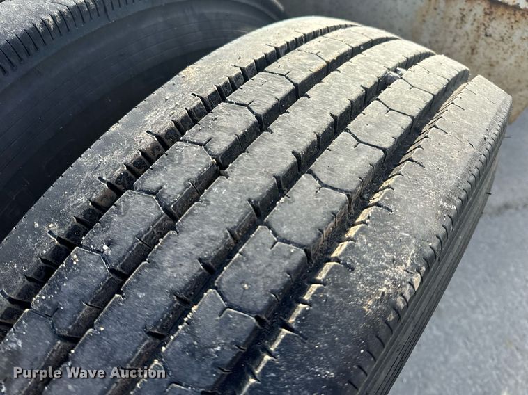 image for item DL4404 2001 Trail King Industries TK110HDG lowboy equipment trailer