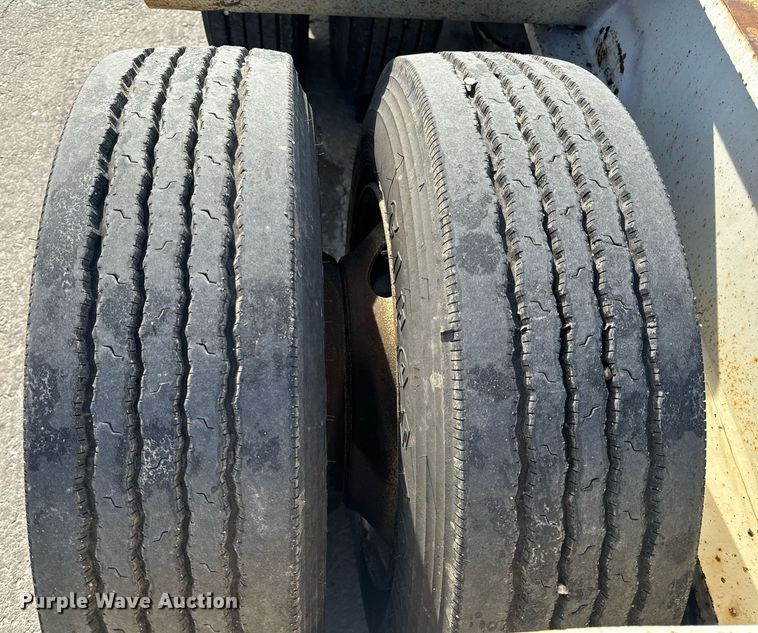 image for item DL4404 2001 Trail King Industries TK110HDG lowboy equipment trailer