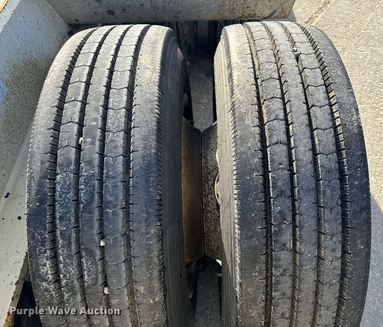 image for item DL4404 2001 Trail King Industries TK110HDG lowboy equipment trailer