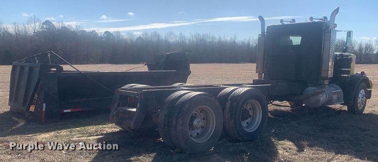 image for item DM7766 1980 Peterbilt 359 dump truck