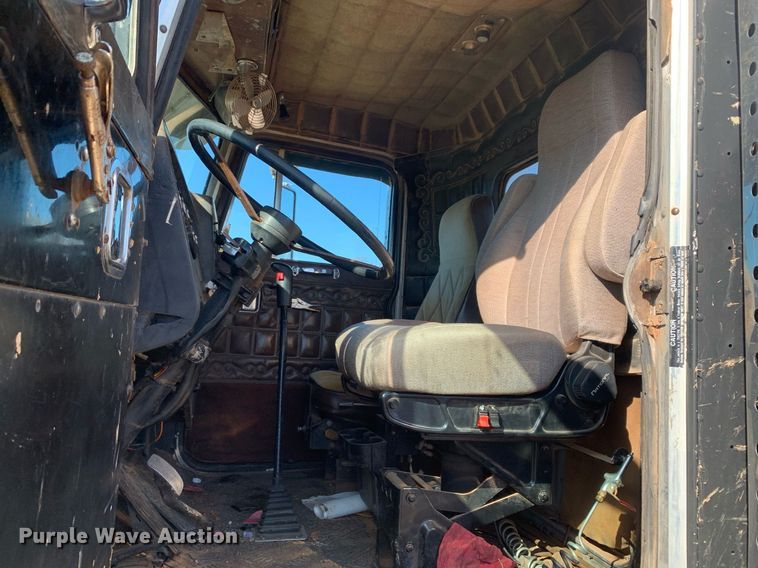 image for item DM7766 1980 Peterbilt 359 dump truck