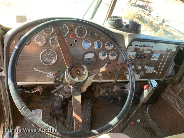 image for item DM7766 1980 Peterbilt 359 dump truck