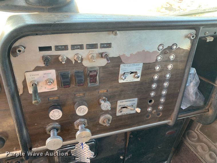 image for item DM7766 1980 Peterbilt 359 dump truck