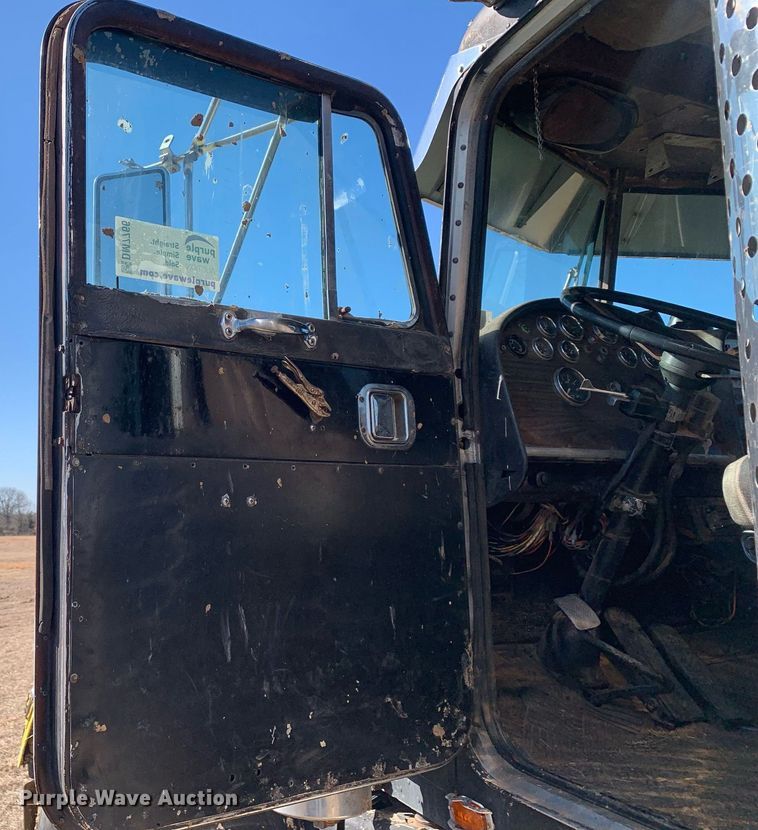 image for item DM7766 1980 Peterbilt 359 dump truck