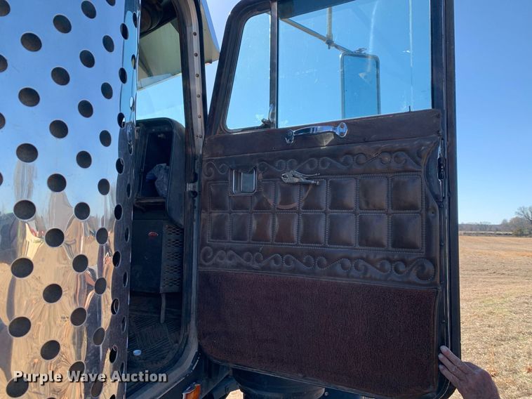 image for item DM7766 1980 Peterbilt 359 dump truck