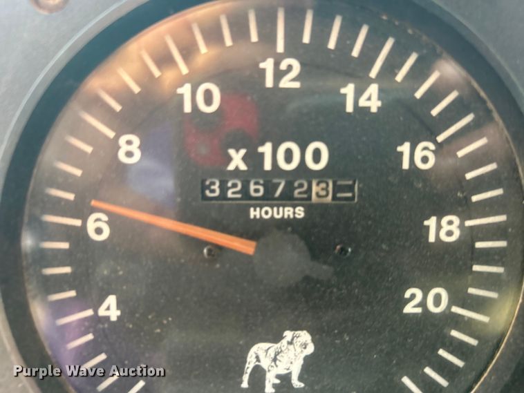 image for item DN0717 1998 Mack CH613 semi truck