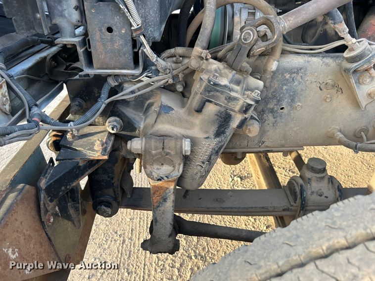 image for item DN0717 1998 Mack CH613 semi truck