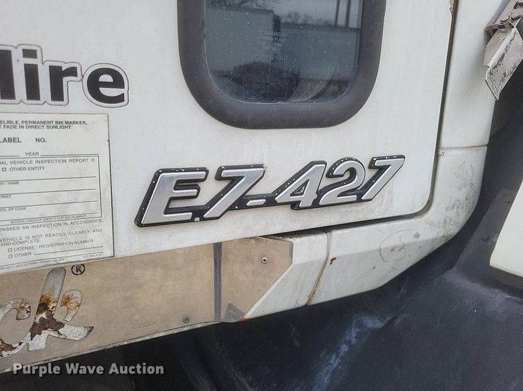 image for item DO4840 1999 Mack  CH600 semi truck