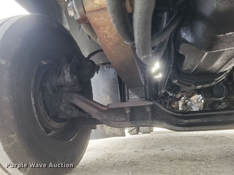 image for item DO4840 1999 Mack  CH600 semi truck