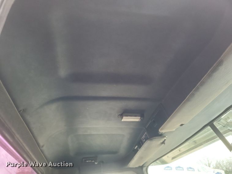 image for item DO4840 1999 Mack  CH600 semi truck