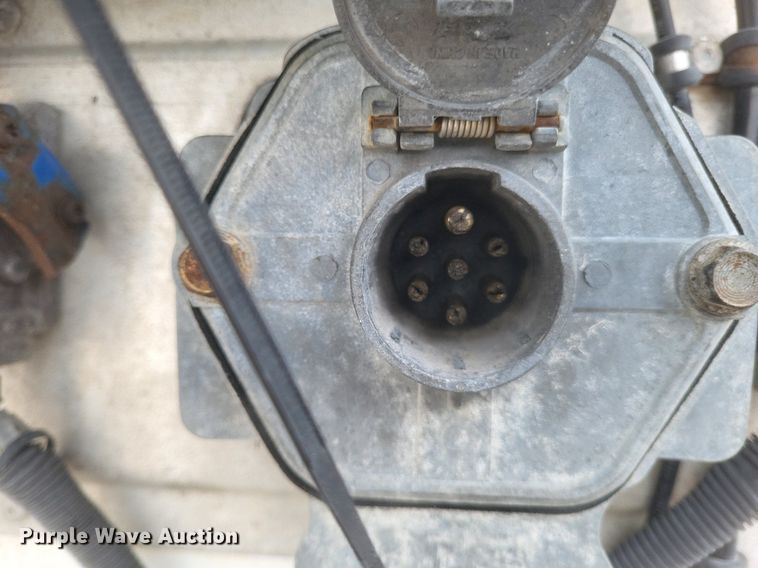 image for item DO4841 2008 Utility  3000R refrigerated van trailer