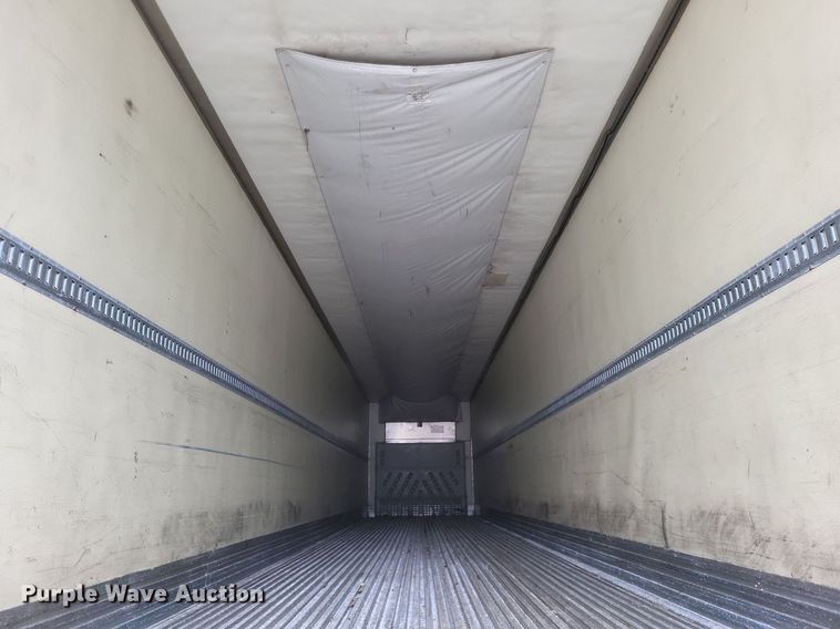 image for item DO4841 2008 Utility  3000R refrigerated van trailer