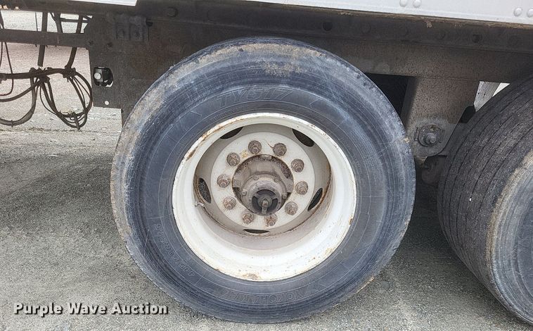 image for item DO4841 2008 Utility  3000R refrigerated van trailer