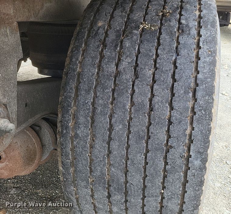 image for item DO4841 2008 Utility  3000R refrigerated van trailer