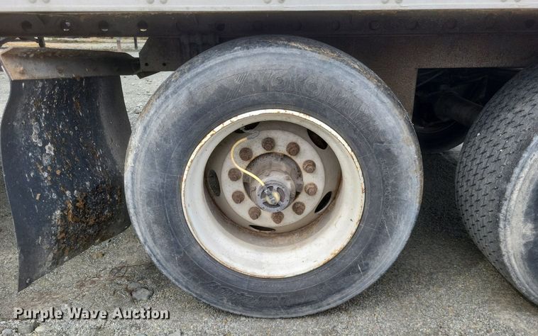 image for item DO4841 2008 Utility  3000R refrigerated van trailer