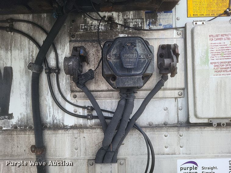 image for item DO4842 2008 Utility 3000R refrigerated van trailer