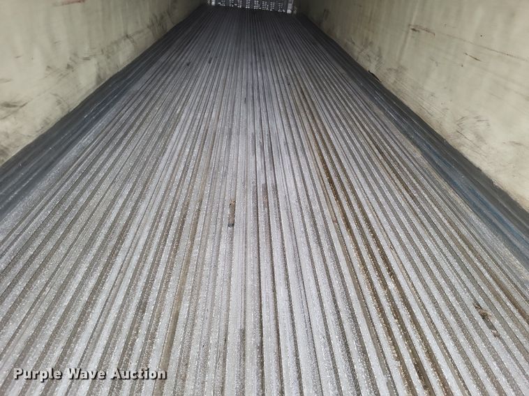 image for item DO4842 2008 Utility 3000R refrigerated van trailer