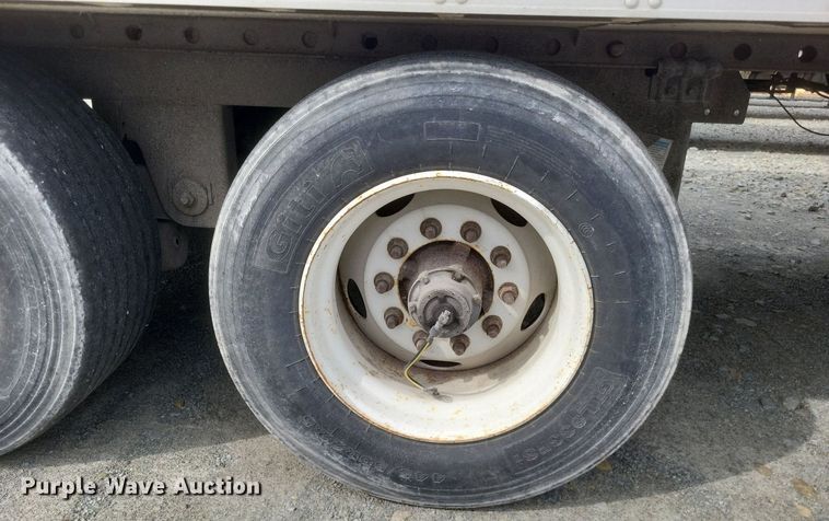 image for item DO4842 2008 Utility 3000R refrigerated van trailer