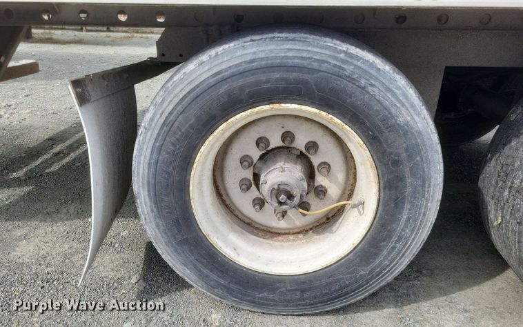 image for item DO4842 2008 Utility 3000R refrigerated van trailer