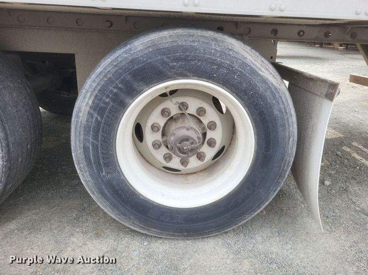 image for item DO4842 2008 Utility 3000R refrigerated van trailer