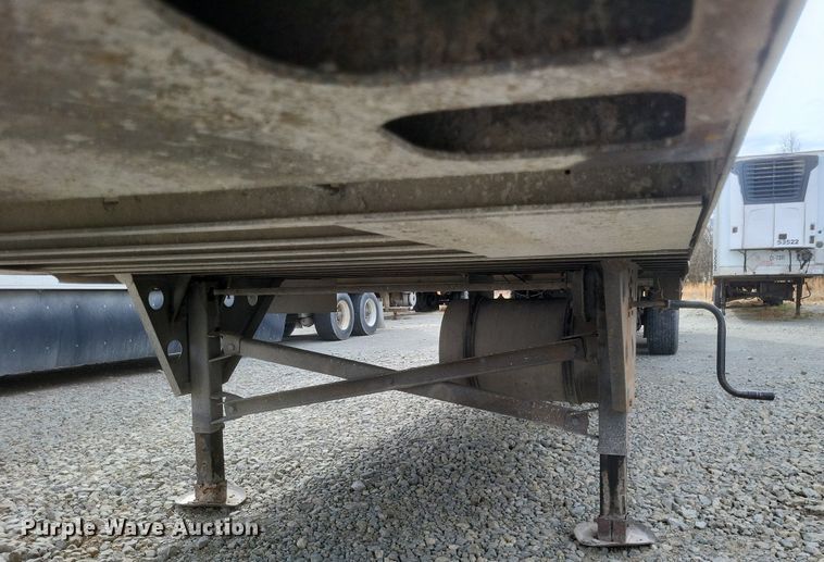 image for item DO4843 2008 Utility  3000R refrigerated van trailer