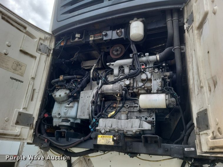 image for item DO4843 2008 Utility  3000R refrigerated van trailer