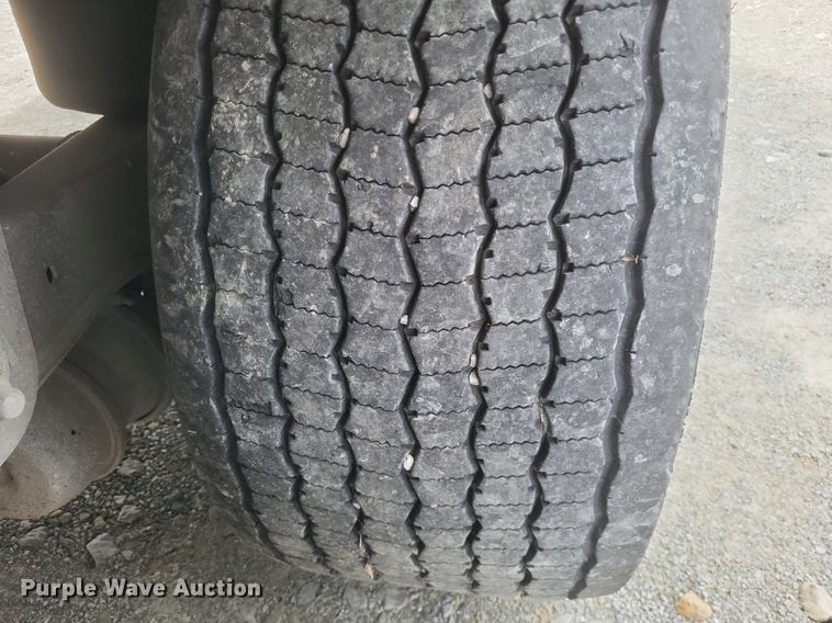 image for item DO4843 2008 Utility  3000R refrigerated van trailer