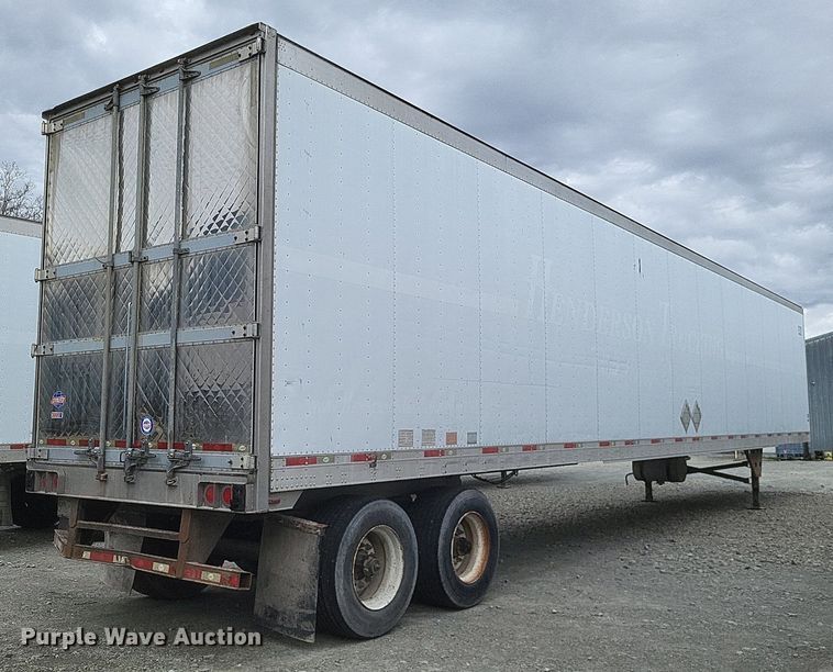 image for item DO4844 2008 Utility  3000R refrigerated van trailer