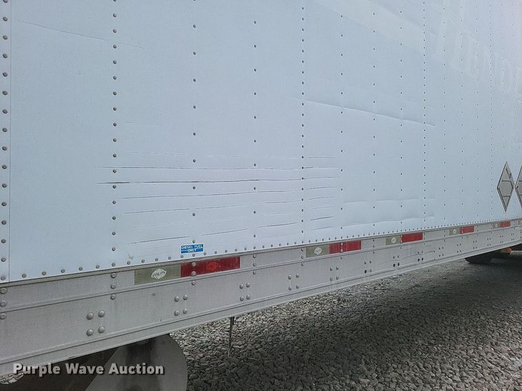 image for item DO4844 2008 Utility  3000R refrigerated van trailer
