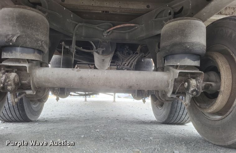 image for item DO4844 2008 Utility  3000R refrigerated van trailer