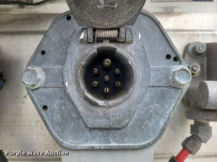 image for item DO4845 2008 Utility  3000R refrigerated van trailer