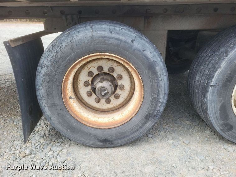 image for item DO4845 2008 Utility  3000R refrigerated van trailer