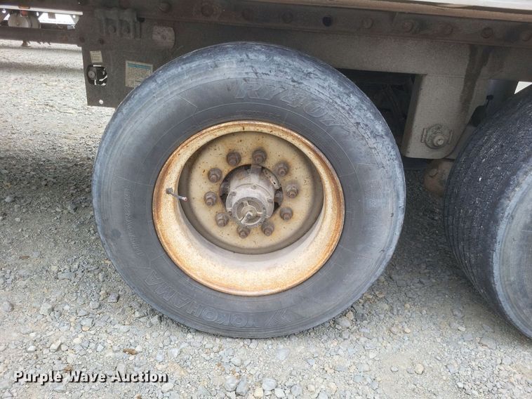 image for item DO4845 2008 Utility  3000R refrigerated van trailer