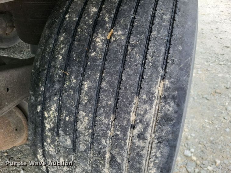 image for item DO4845 2008 Utility  3000R refrigerated van trailer