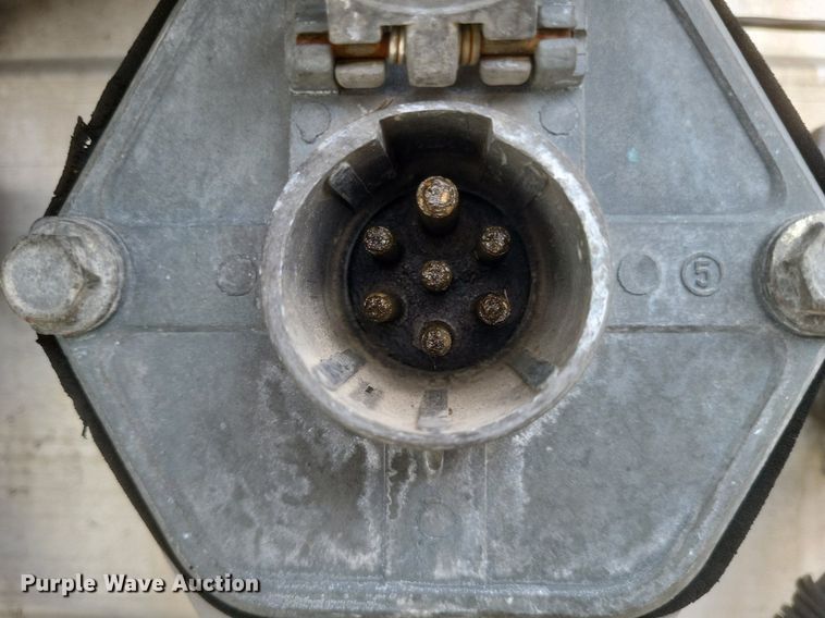 image for item DO4846 2008 Utility  3000R refrigerated van trailer