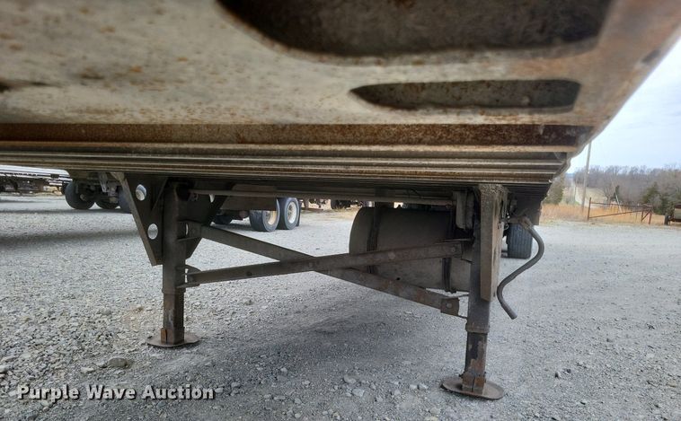 image for item DO4846 2008 Utility  3000R refrigerated van trailer