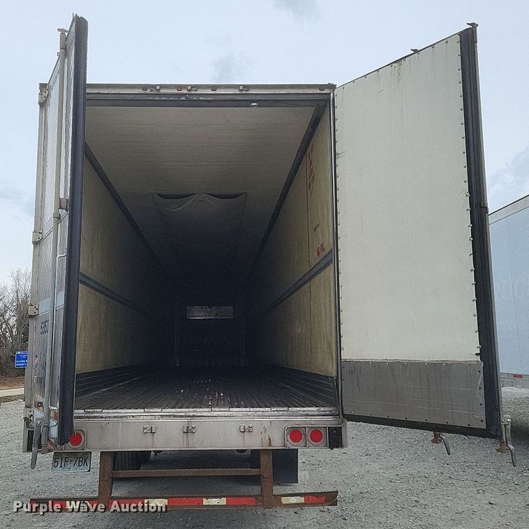 image for item DO4846 2008 Utility  3000R refrigerated van trailer