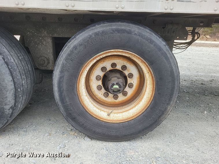 image for item DO4846 2008 Utility  3000R refrigerated van trailer