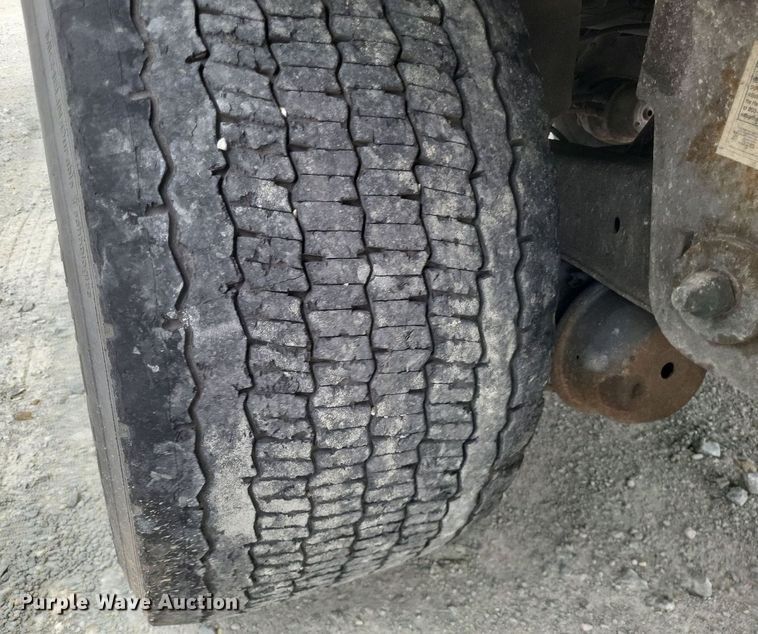 image for item DO4846 2008 Utility  3000R refrigerated van trailer