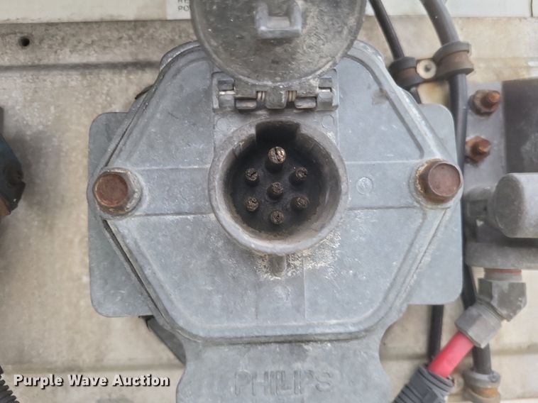 image for item DO4847 2008 Utility  3000R refrigerated van trailer