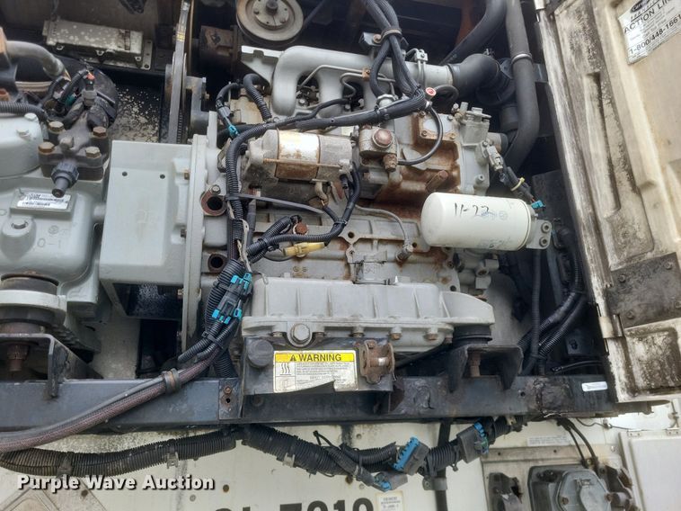 image for item DO4847 2008 Utility  3000R refrigerated van trailer