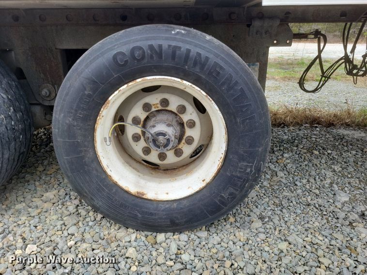 image for item DO4847 2008 Utility  3000R refrigerated van trailer