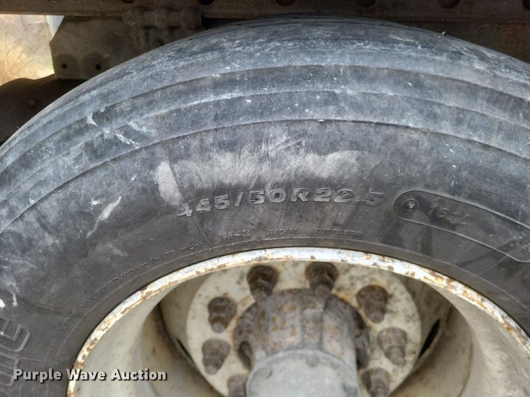 image for item DO4847 2008 Utility  3000R refrigerated van trailer