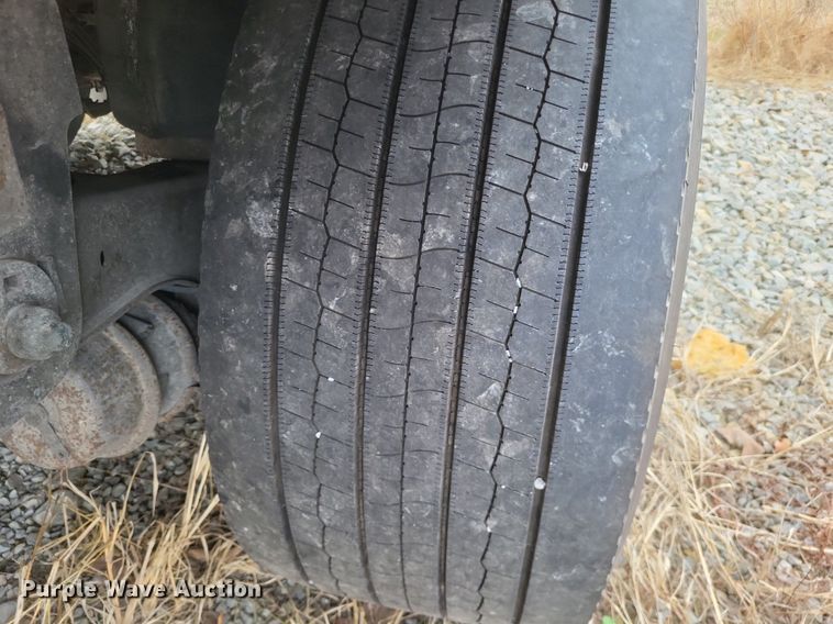 image for item DO4847 2008 Utility  3000R refrigerated van trailer